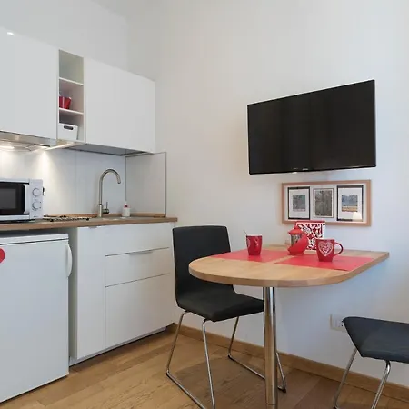 Rome@home Cozy Apt 3 * 로마